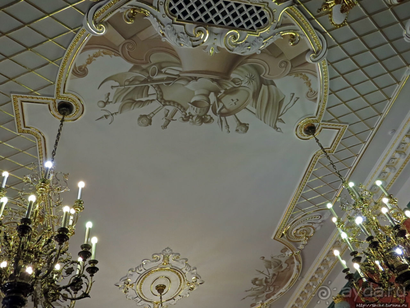 Аки хоромы царские — интерьеры замка Радзивиллов в Несвиже 