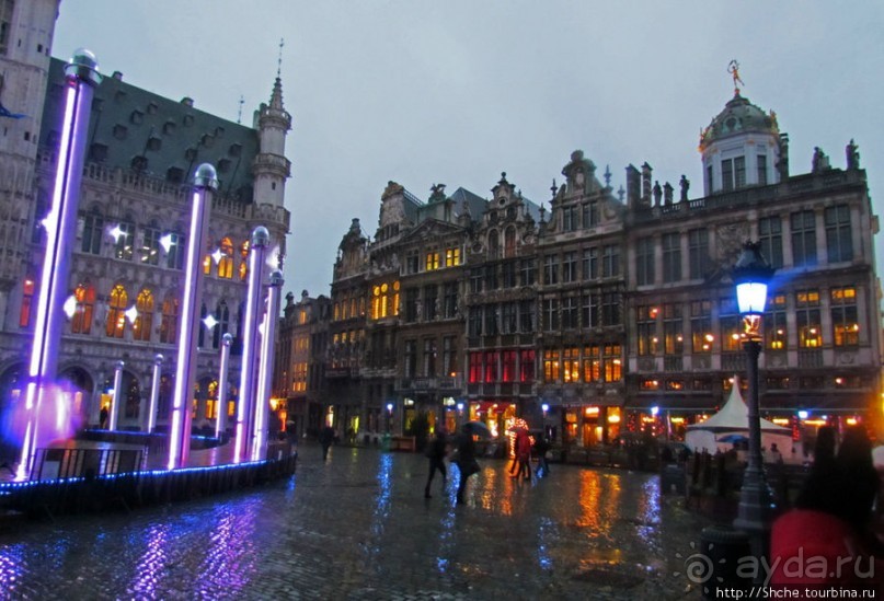 Шоу музыки и света "The Electrabel Night" в Брюсселе