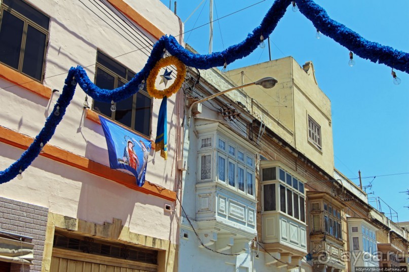 Мальтийская Паола — город красивых балконов и двух обломов