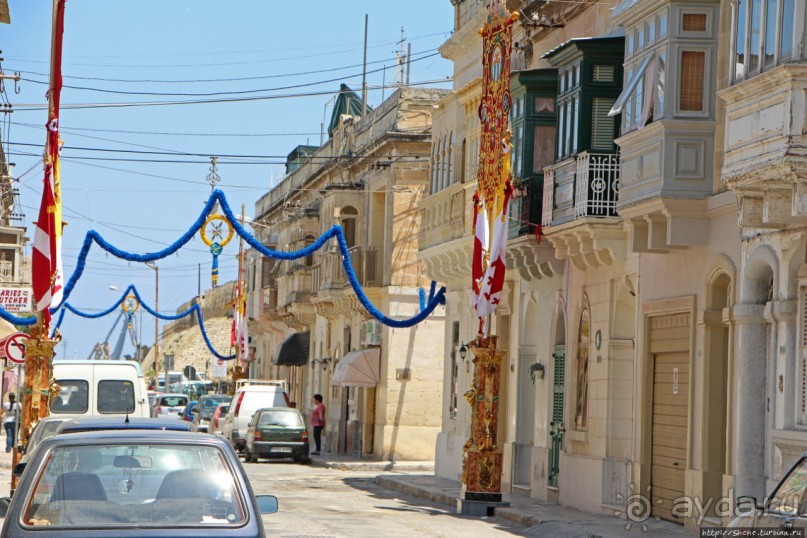 Мальтийская Паола — город красивых балконов и двух обломов