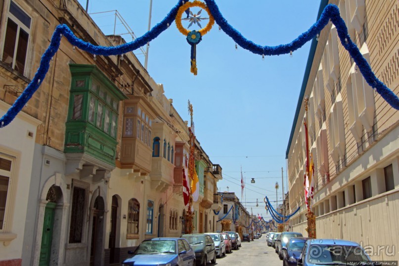 Мальтийская Паола — город красивых балконов и двух обломов