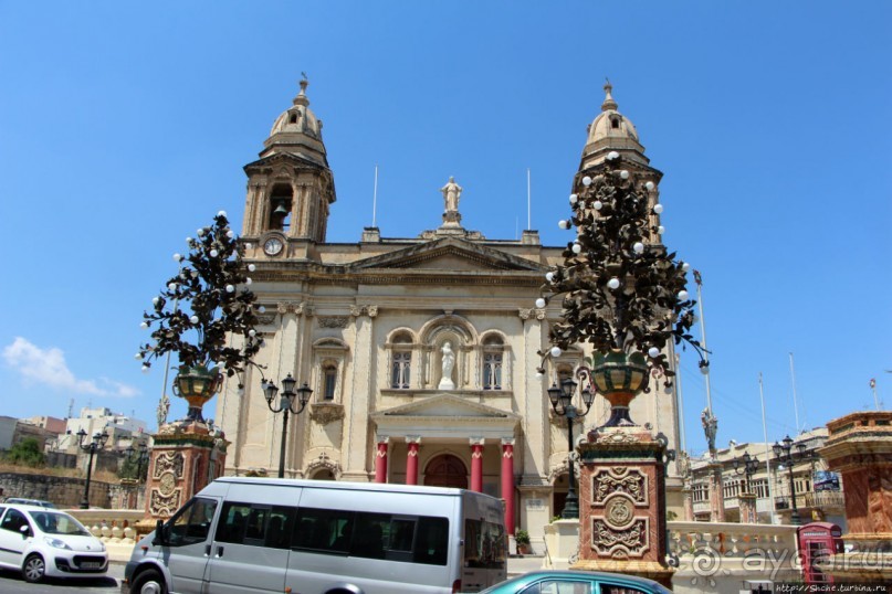 Мальтийская Паола — город красивых балконов и двух обломов