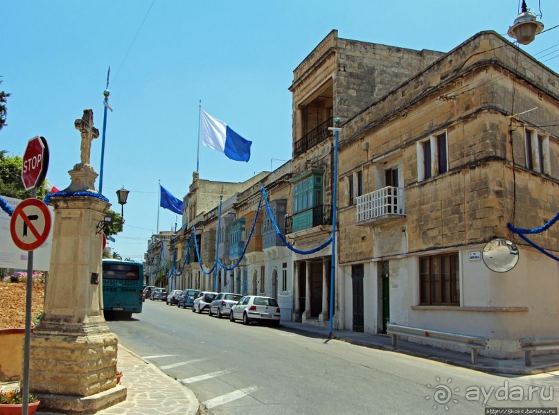 Мальтийская Паола — город красивых балконов и двух обломов