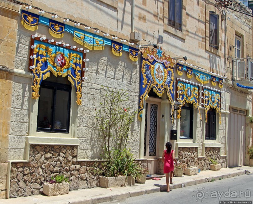 Мальтийская Паола — город красивых балконов и двух обломов