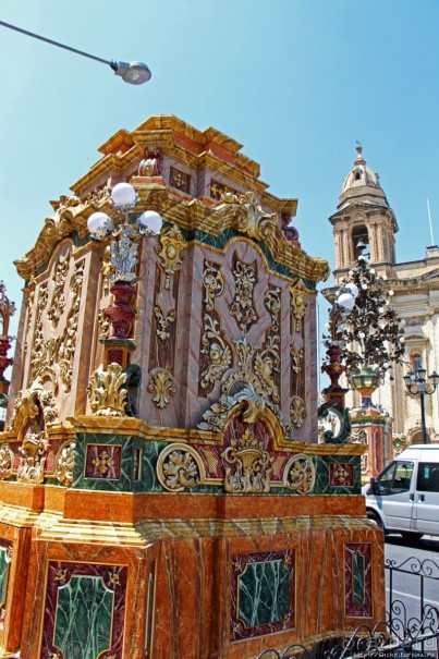 Мальтийская Паола — город красивых балконов и двух обломов