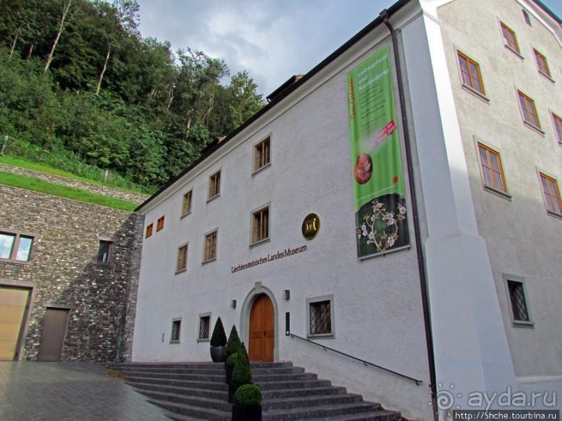 Вадуц -столица Лихтенштейна? Лихтеншнейн - место для Вадуца?