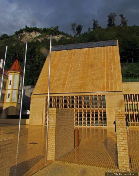 Вадуц -столица Лихтенштейна? Лихтеншнейн - место для Вадуца?