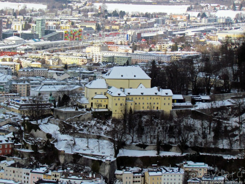 Третий уровень Зальцбурга - башня крепости Хоэнзальцбург