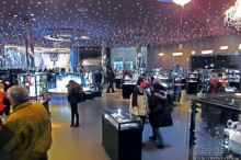 Альбом отзыва "Лучшие друзья девушек это ... кристаллы Сваровски"