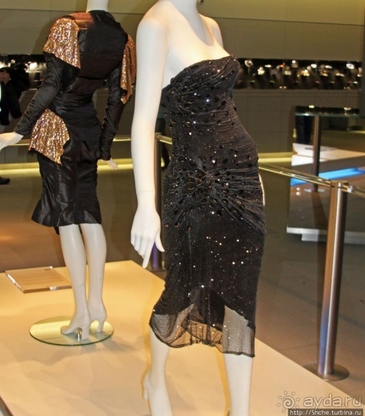 Лучшие друзья девушек это ... кристаллы Сваровски