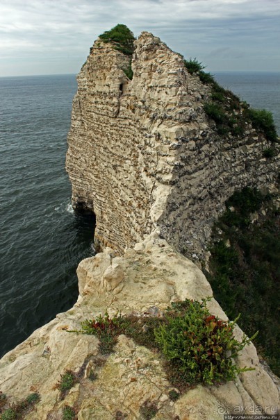 Утесы Этреты: направо пойдешь...