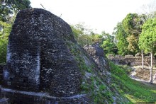 Тикаль. Площадь Семи Храмов
