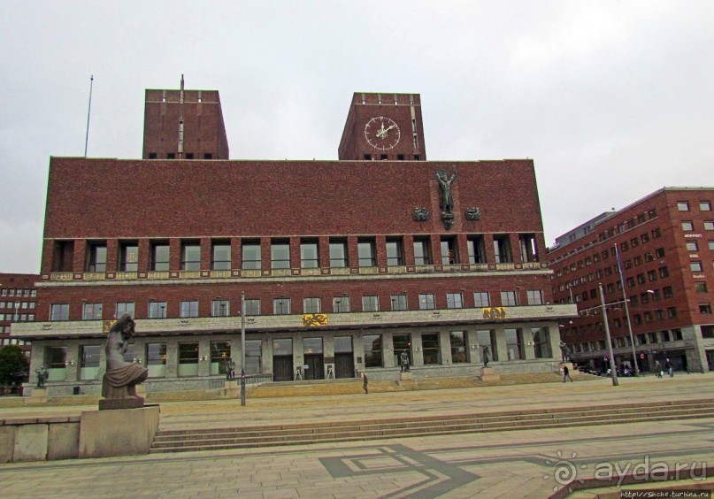 Ратушная площадь Осло