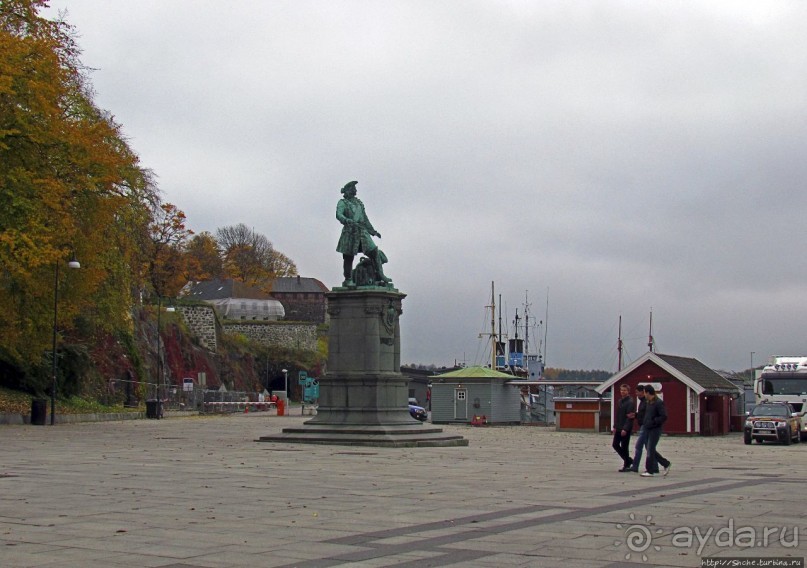 Ратушная площадь Осло