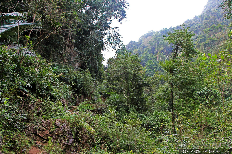 Полые скалы Вьетнама: Hung Ton — первый заплыв в подземелье