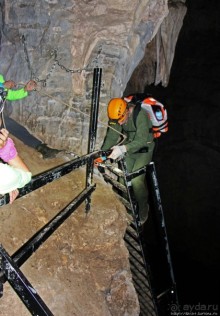 Полые скалы Вьетнама: Hung Ton — первый заплыв в подземелье