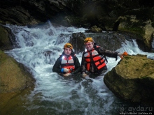 Полые скалы Вьетнама: Hung Ton — первый заплыв в подземелье