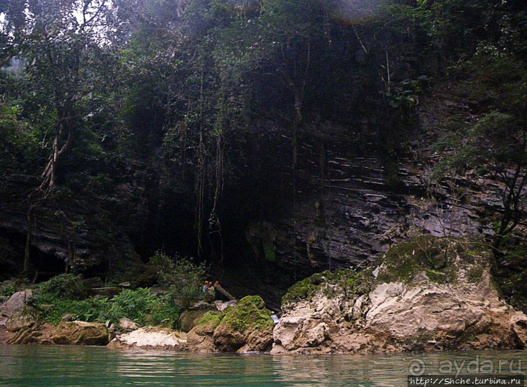 Полые скалы Вьетнама: Hung Ton — первый заплыв в подземелье