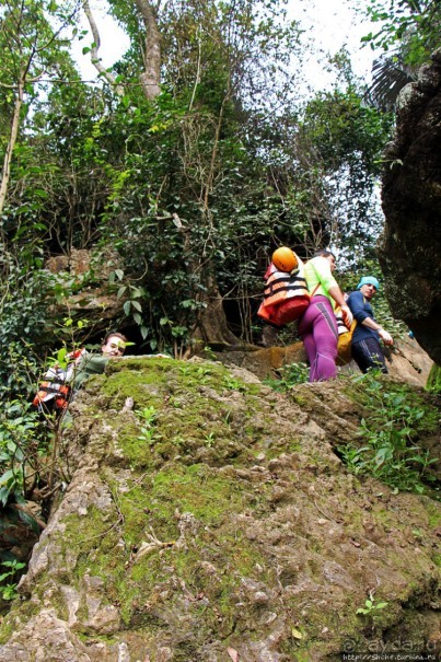 Полые скалы Вьетнама: Hung Ton — первый заплыв в подземелье