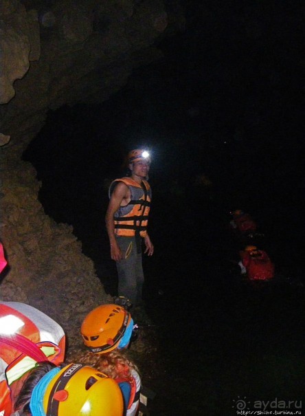 Полые скалы Вьетнама: Hung Ton — первый заплыв в подземелье