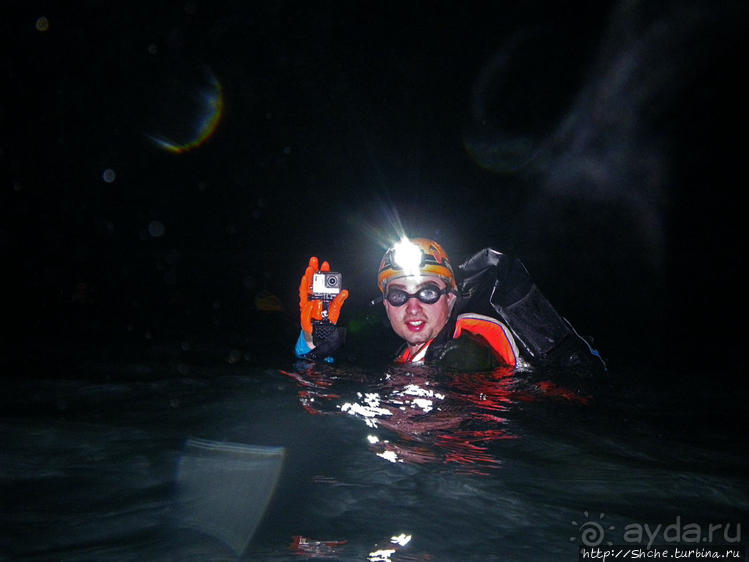 Полые скалы Вьетнама: Hung Ton — первый заплыв в подземелье