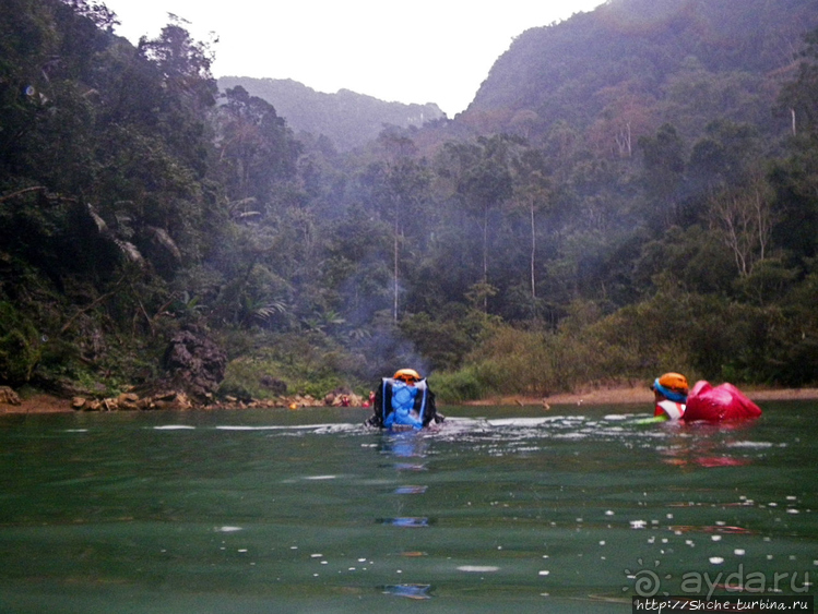 Полые скалы Вьетнама: Hung Ton — первый заплыв в подземелье