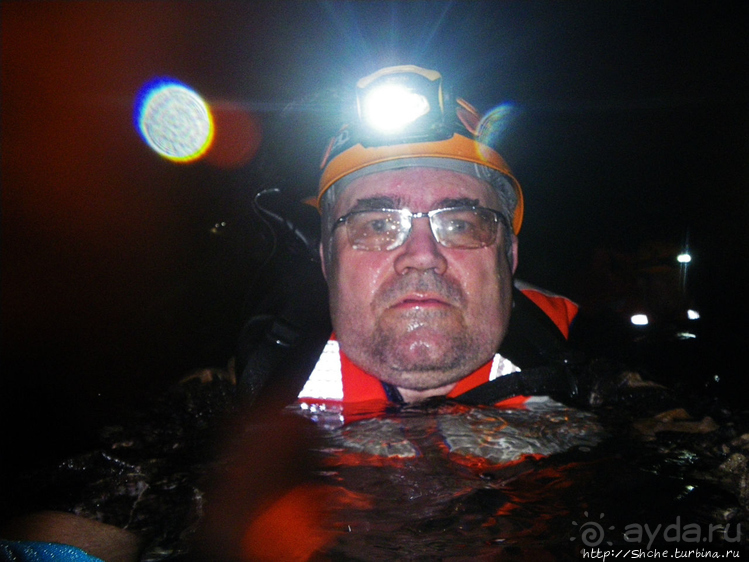 Полые скалы Вьетнама: Hung Ton — первый заплыв в подземелье