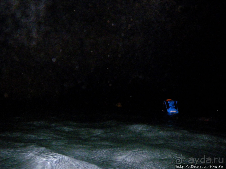 Полые скалы Вьетнама: Hung Ton — первый заплыв в подземелье