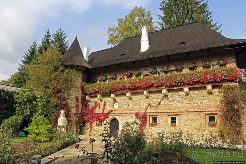 Монастыри румынской Молдовы. Молдовица (ЮНЕСКО 598-003)