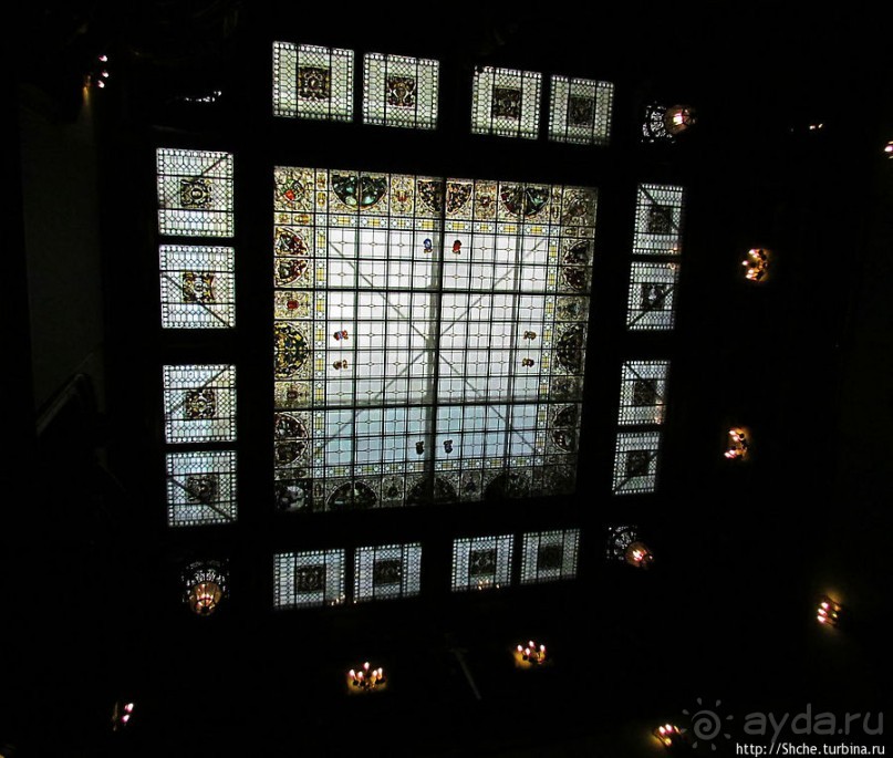 Королевский дворец Пелеш. Первый этаж