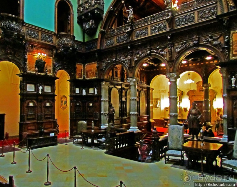 Королевский дворец Пелеш. Первый этаж