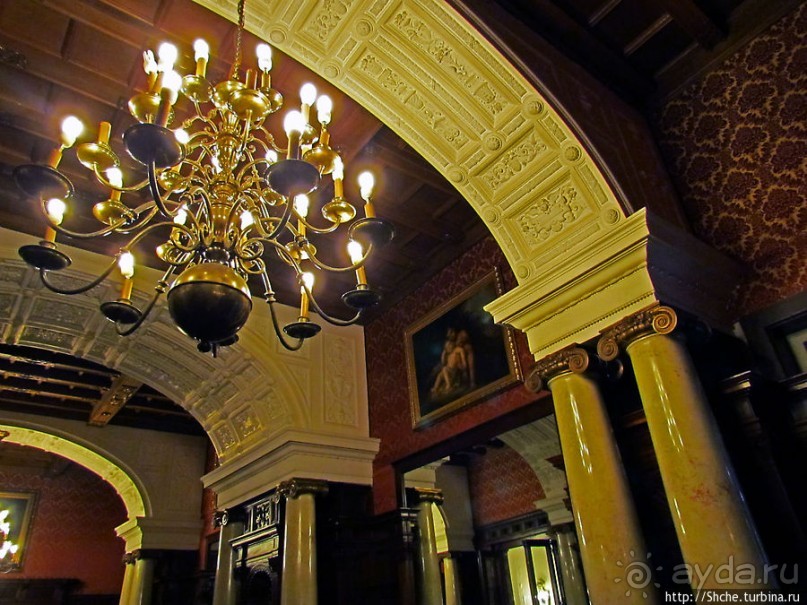 Королевский дворец Пелеш. Первый этаж