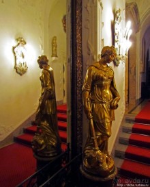 Королевский дворец Пелеш. Первый этаж