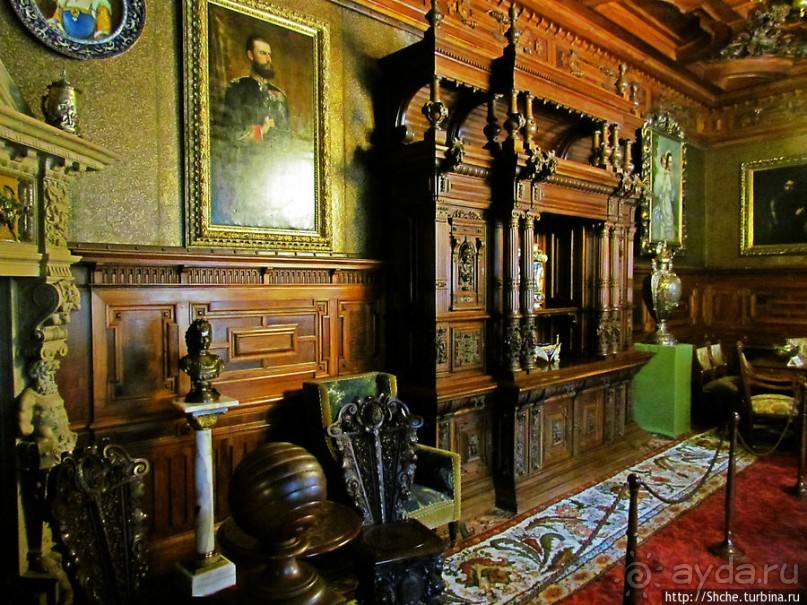 Королевский дворец Пелеш. Первый этаж