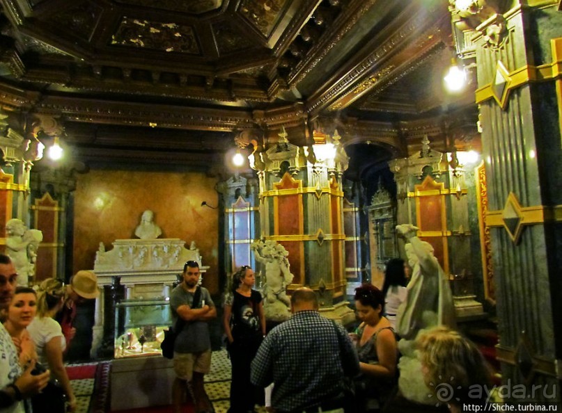 Королевский дворец Пелеш. Первый этаж