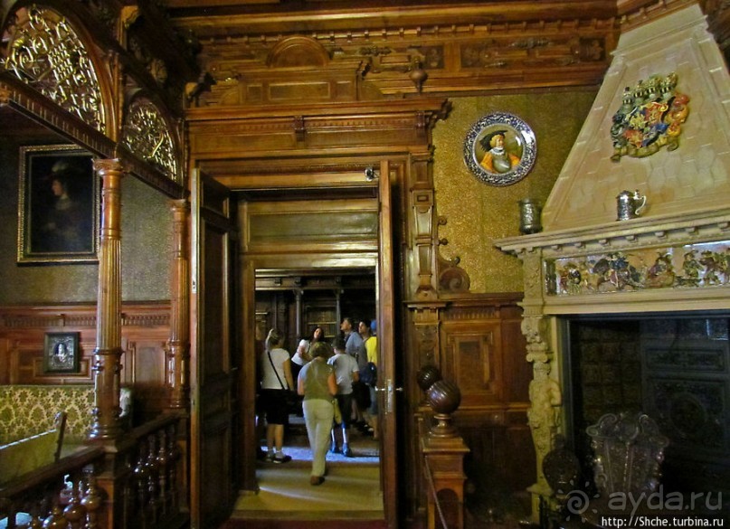 Королевский дворец Пелеш. Первый этаж