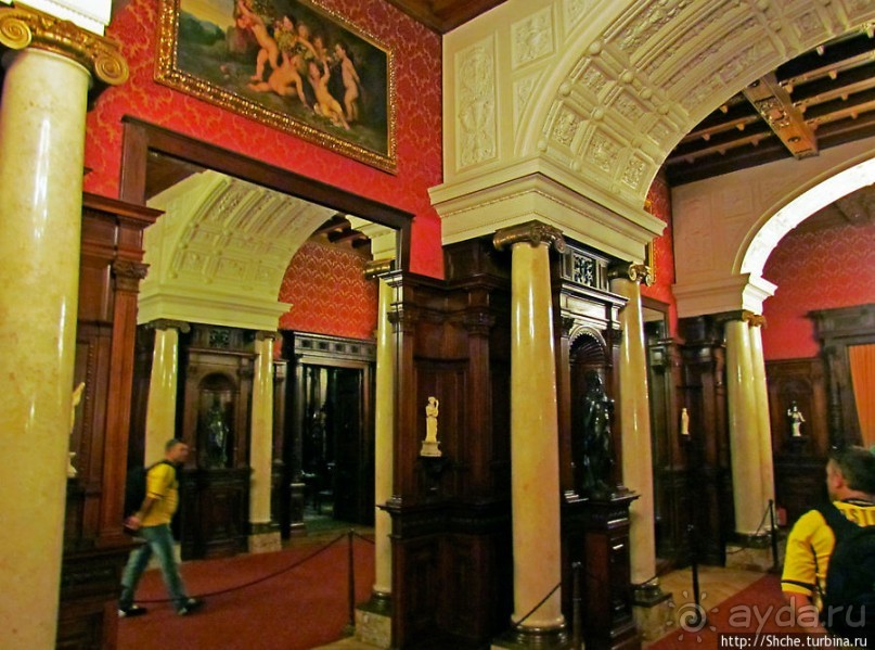 Королевский дворец Пелеш. Первый этаж