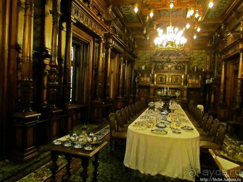 Королевский дворец Пелеш. Первый этаж