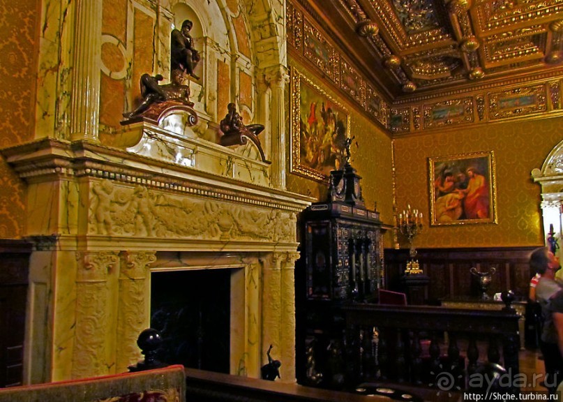 Королевский дворец Пелеш. Первый этаж