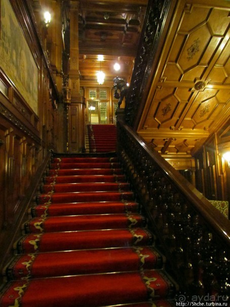 Королевский дворец Пелеш. Первый этаж