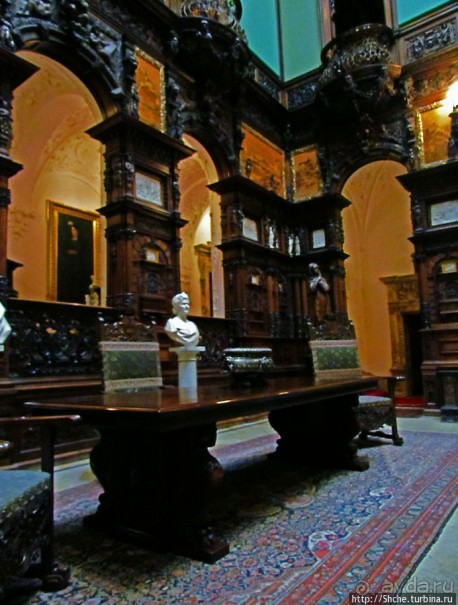 Королевский дворец Пелеш. Первый этаж