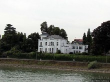 На корабле по Рейну. Предпоследняя остановка Бад-Годесберг