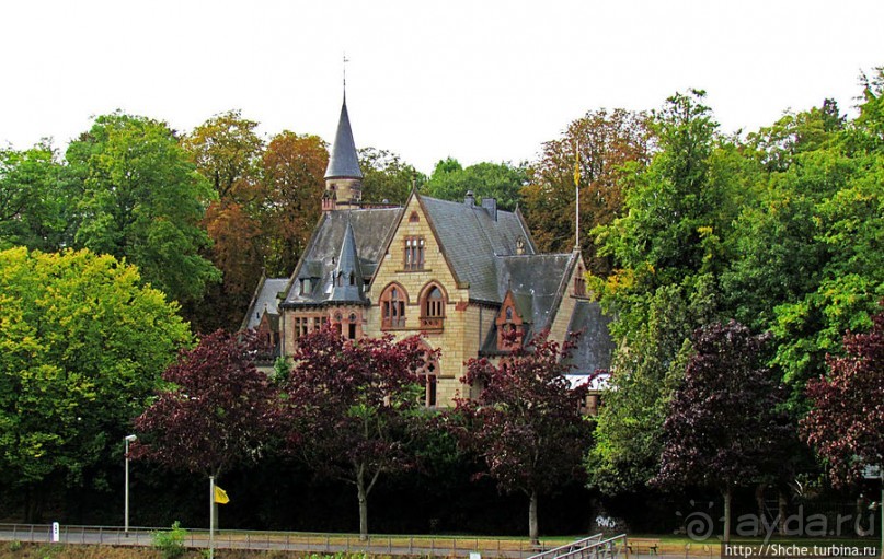 На корабле по Рейну. Предпоследняя остановка Бад-Годесберг