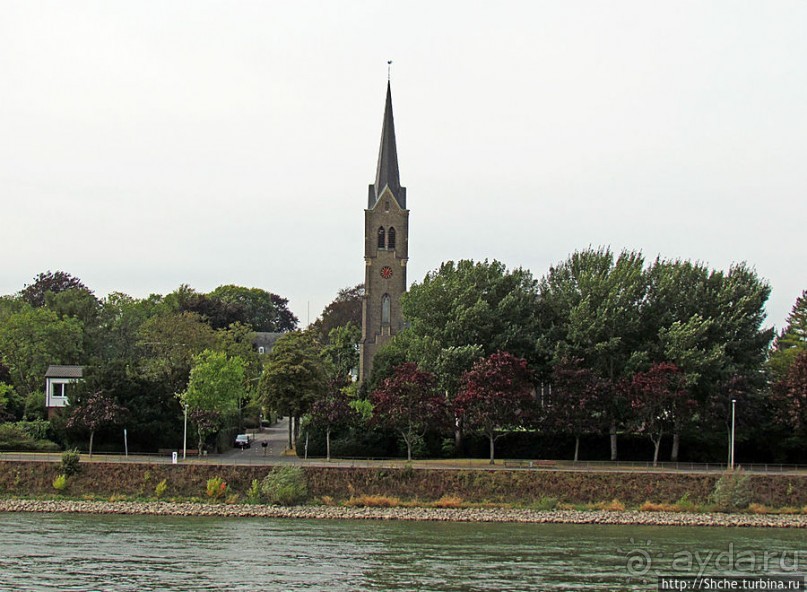 На корабле по Рейну. Предпоследняя остановка Бад-Годесберг