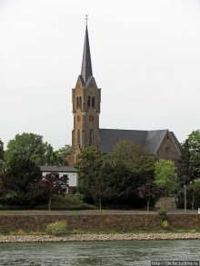 На корабле по Рейну. Предпоследняя остановка Бад-Годесберг