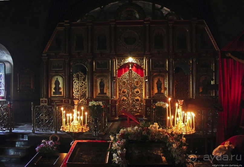 Соборы в стиле украинского барокко. Покровский в Харькове