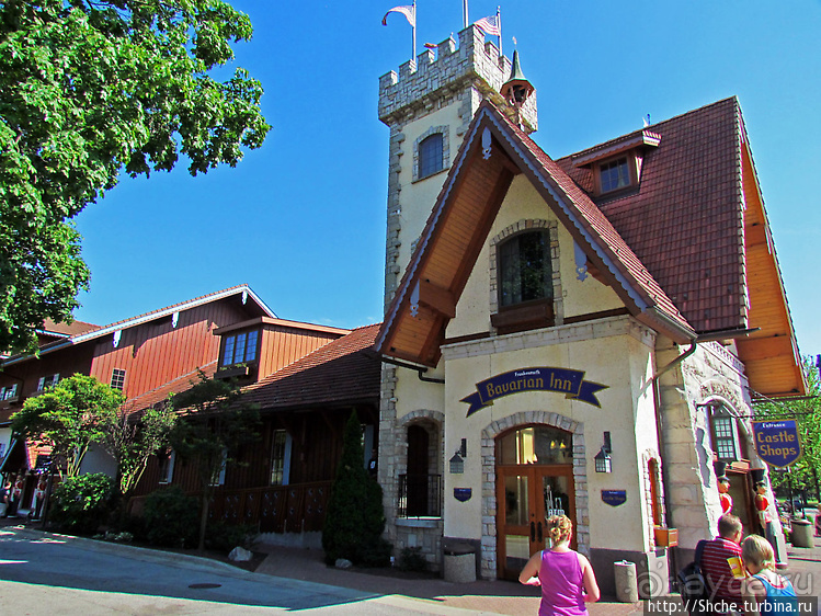"Bavarian Inn" — почти квартал немецкого колорита