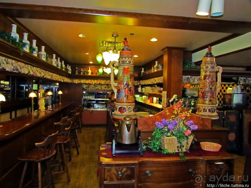 "Bavarian Inn" — почти квартал немецкого колорита