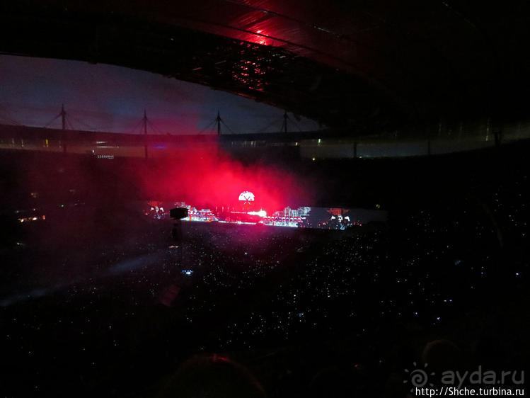Большое шоу на большом стадионе. "Стена" Р. Уотерс в Париже