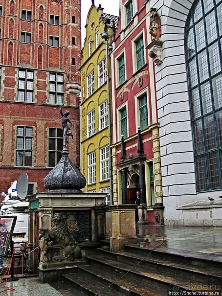 Кусочек Королевского тракта — улица Dlugi Targ в Гданьске